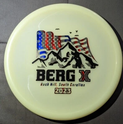 Berg X 特别版国旗邮票适用于 USDGC 2023 Kastaplast Glow First Run 全新 — 第 1/4 张图片