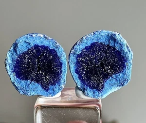 Superb large natural Azurite pair , 24 mm - Picture 1 of 6