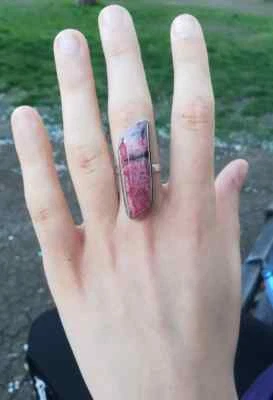 ANELLO RODONITE NATURALE E ARGENTO 925 ANELLO BOHO LUNGO CON CRISTALLO FERTILITÀ - Immagine 1 di 4