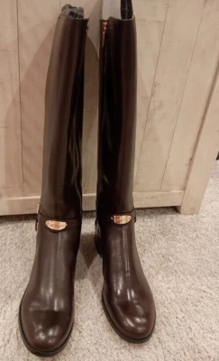Bota de montar Michael Michael KORS Arley cuero chocolate oscuro pantorrilla ancha 11M nueva en caja Foto 1 de 4