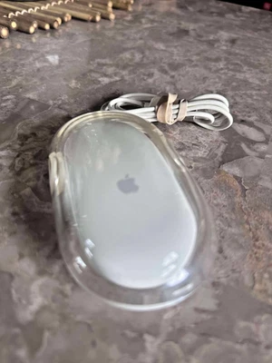 Apple Mouse M5769 White/Clear USB Optical Wired Mouse – Vintage Mac Accessory - Image 1 of 4