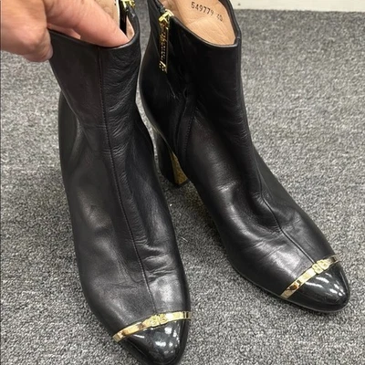 Mujer Baldinini Elegantes Botines Cuero Negro con Acentos Dorados EE. UU. 10 UE 40 Foto 1 de 4