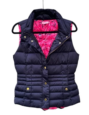 CHALECO ACOLCHADO LILLY PULITZER ISABELLE EN AZUL MARINO MEDIANOCHE $198 Foto 1 de 4