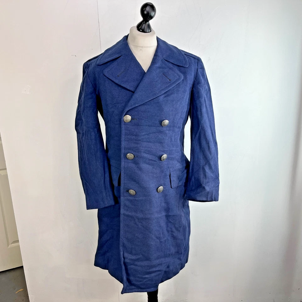 USAF U.S Air Force Military Wool Greatcoat Overcoat in Blue  size M (35R) - Image 1 of 4