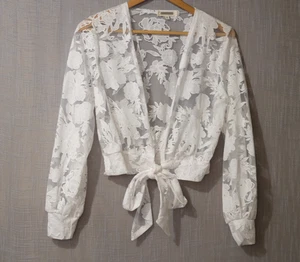 Nwot! AMBER SHU Sheer Lace Floral Tie Front Shrug White Women's M #H89-21 - Picture 1 of 10