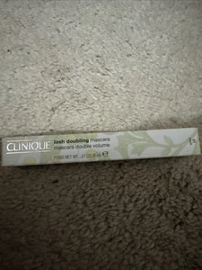 Clinique Lash Doubling - Picture 1 of 7