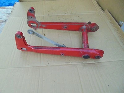 Honda CA95 Benly Touring 150 #2 1964 OEM brazo oscilante trasero/estancia de freno Foto 1 de 4