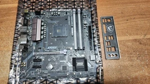 MSI B450M Bazooka AMD AM4 DDR4 Micro ATX Motherboard - Picture 1 of 7