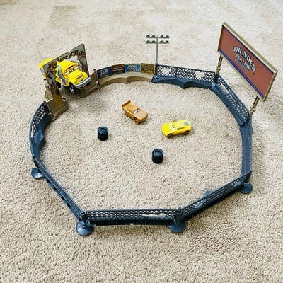 Juego Disney Pixar Cars 3 Crazy 8 Crashers Smash And Crash Derby - LEER Foto 1 de 4