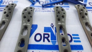 Locking Distal Fibula 8 & 9H Plate 2.7 / 3.5 mm & LCP Screw (43 Pcs Titanium G5 - Picture 1 of 5