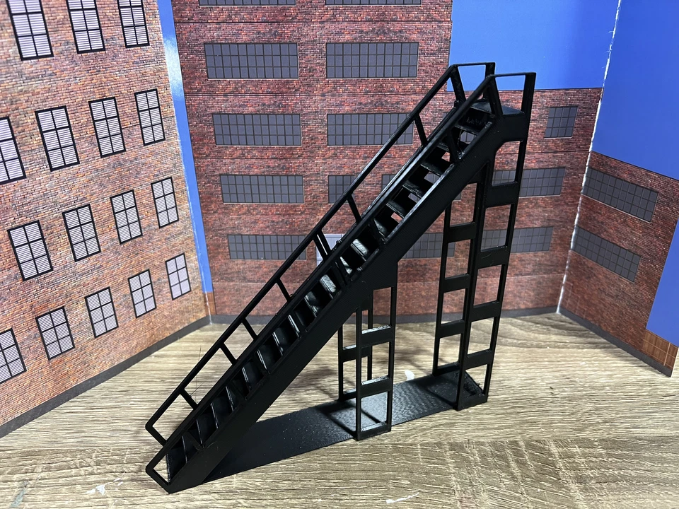 O Scale Large Stairs and Landing with Railings - 20 Steps 6.5 inches tall - Image 1 of 4