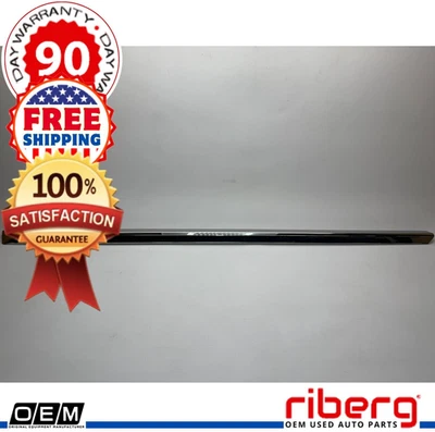 Moldura de puerta delantera izquierda cromada 15876405 OEM Cadillac Escalade 07-14 Foto 1 de 4