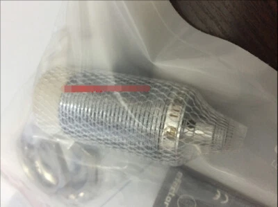 IIT213  1PC NEW efector  proximity switch - Image 1 of 4