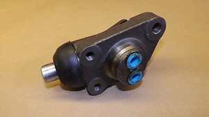 Renault brake cylinder Part number 0027078100 NOS. - Picture 1 of 3