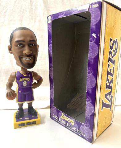 Los Angeles Lakers 2005 Carl’s Jr KOBE BRYANT #8 Week #5 Cover