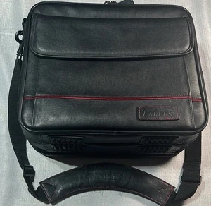 TARGUS Multi-Pocket Laptop Carrying Case/Bag W/Shoulder Strap-Model #CUN1 BlkRed - Picture 1 of 12