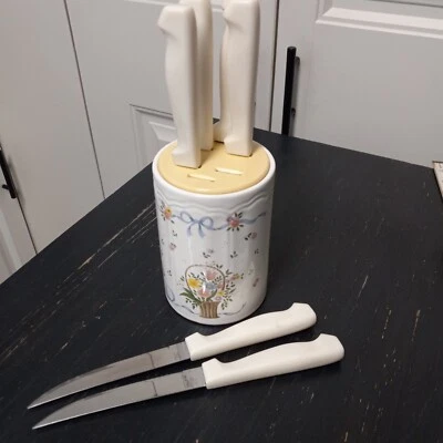 Vintage Japan Ceramic Round 6Steak Knife holder Grandma County Farm House Flower - Image 1 of 4