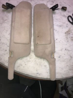 1990-1994 Mitsubishi 3000GT sunvisor pair tan minor damage mirror light LH RH G3 - Image 1 of 4