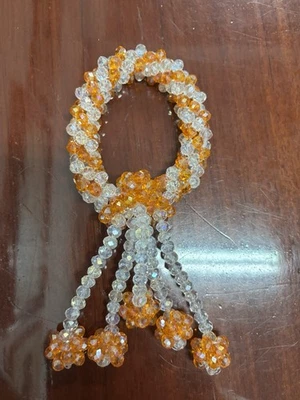 Cristal Naranja y Blanco Flores Artificiales Corona Tailandesa Belleza Decoración del Hogar Foto 1 de 4