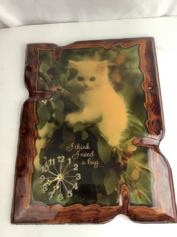 Vtg 70’s Kitten  Glossy Lacquered Print Wood Wall ClockThink I Need a Hug 14”X9” Cover