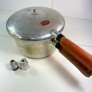 Vintage Presto Pressure Cooker 4 Qt Wood Handles w/ Jiggler & Seal Model 40 - Picture 1 of 9