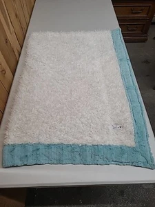 The Handmade Heifer 52" X 70" Minky Turquiose & SoftShaggy White Throw Blanket-J - Picture 1 of 4