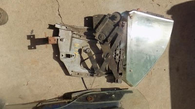 1970 1971 FORD TORINO COUPE QUARTER WINDOW REGULATOR GLASS BRACKET CYCLONE R/H Foto 1 de 2