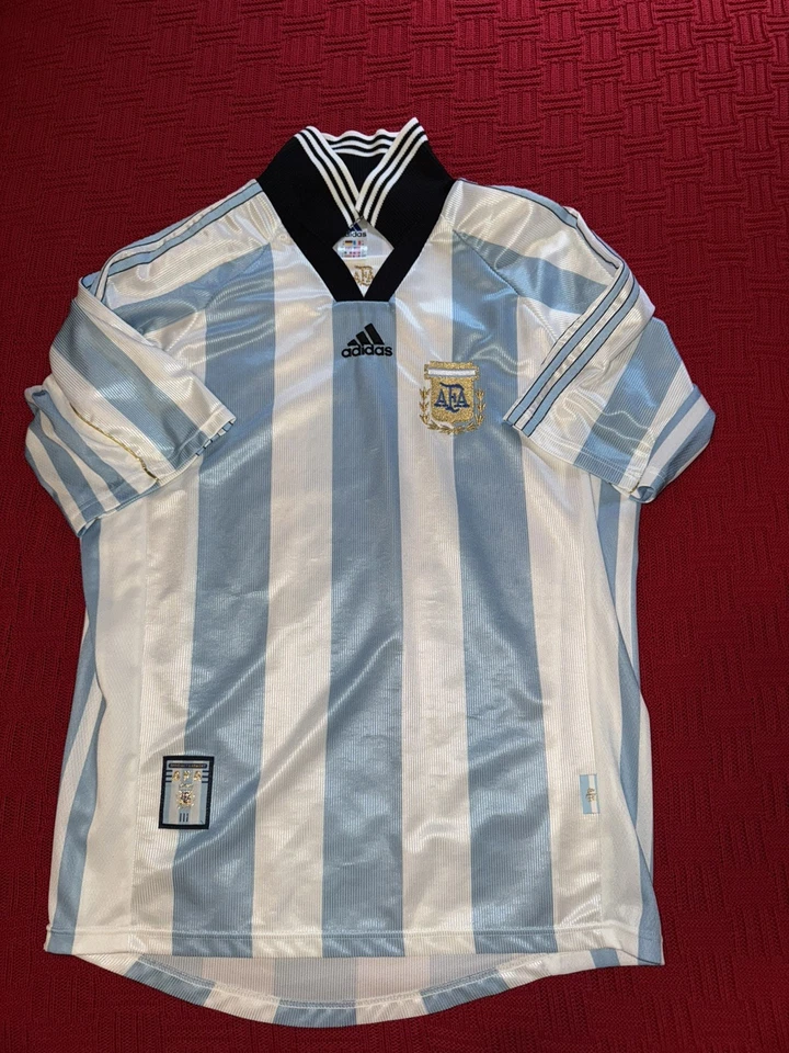 Camiseta Adidas Argentina 1998 local - talla M - Maradona Messi Foto 1 de 4