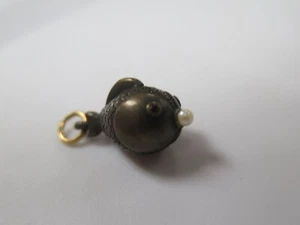 🌷 Colgante Joan Rivers Huevo Fabergé Dije * PECES CON PERLA * De colección - Imagen 1 de 4