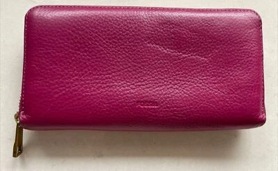 "Cartera de cuero granulado fósil con cremallera alrededor ciruela 8"""  Foto 1 de 4