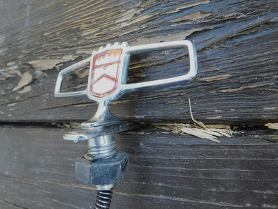 Ornamento de capó LTD Crown Victoria 1988-1991 OEM Ford LTD adorno de panel de cabecera Foto 1 de 3