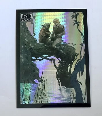 2022 Star Wars Chrome Galaxy Yoda and Luke Skywalker #39 Prism Refractor /75 - Image 1 of 4