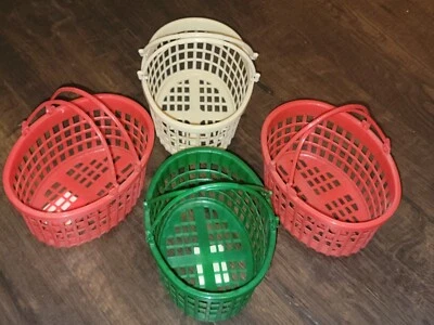 Juego de 4 cestas de plástico retro de colección verde rojo crema con asas organizadoras Foto 1 de 4