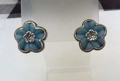 SARDA 蓝色 TOPAZ 石英宝石雕刻花朵纯银耳环 — 第 1/4 张图片