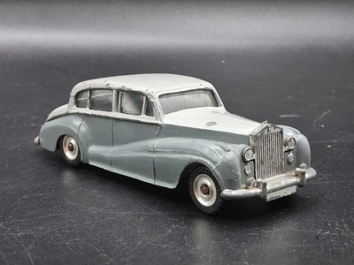 Vintage Dinky Toys No. 150 Rolls Royce Silver Wraith Meccano LTD Diecast #150 🚗 - Image 1 of 4