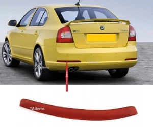 LEFT REAR TAIL LOWER REFLECTOR FOR SKODA OCTAVIA II RS 2004-2013 GENUINE - Picture 1 of 4
