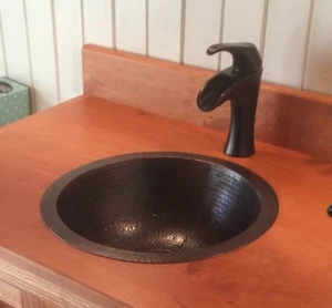 Dos fregaderos de baño de cobre martillado a mano redondos de 15" -- par a juego - Imagen 1 de 3