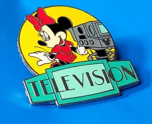 Disney Cast Lanyard Series Minnie Mouse Television Hidden Mickey Pin 2005 - Picture 1 of 3