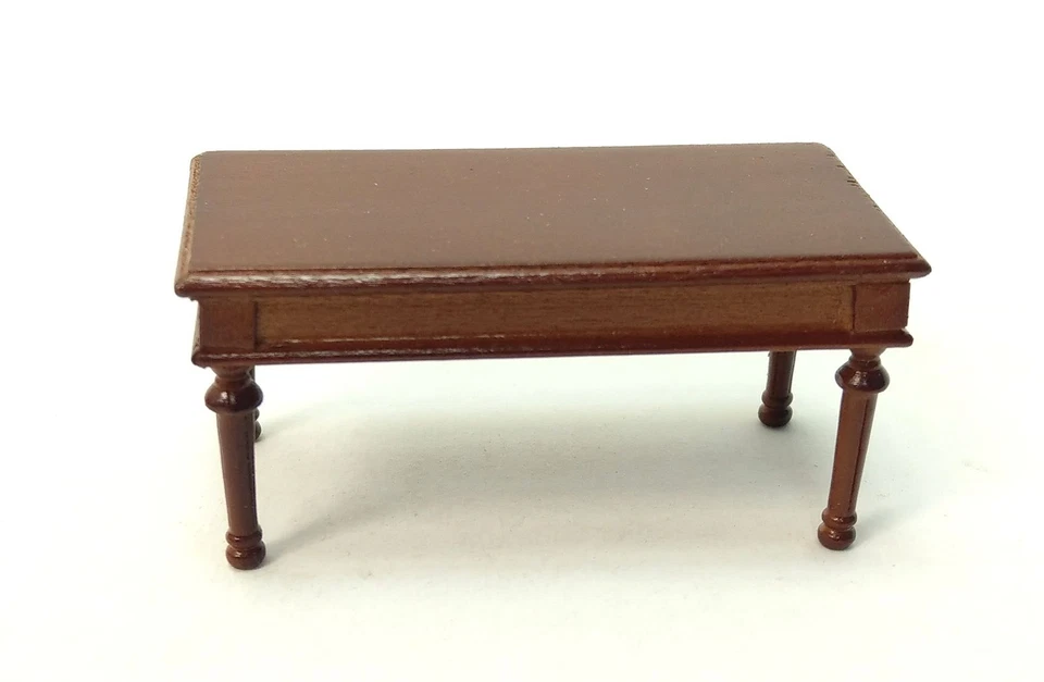 CREAL Miniatur Kaffeetisch Louis XVI aus Holz nußbaumfarbig. Für 1:12 Puppenstuben.