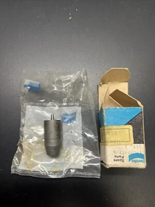 John Deere Nozzle AR28556 (Made By Bendix 10-27877-6) - Picture 1 of 3