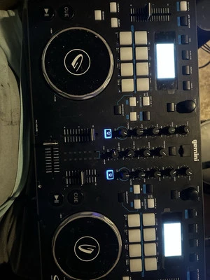 Gemini Sound GMX Versatile 2 CH Corded Electric DJ Controller & Media Player - Image 1 of 4