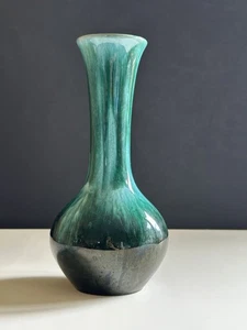 Vtg Blue Mountain Pottery Bud Vase Canada 8.5” Turquoise Green Drip - Picture 1 of 19