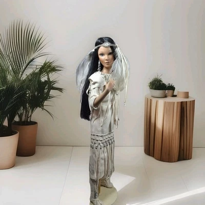 "Ashton Drake Sandra Bilotto nativo americano 19""" Porcelana Morning Bird Song con soporte Foto 1 de 4