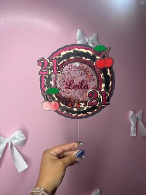 Cheetah Shaker Cake Topper con Palo Acrílico Transparente Extraíble Foto 1 de 3