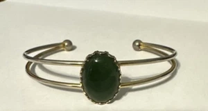 Vintage Goldtone Bracelet With Green Stone Fits 5-6” Wrist - Picture 1 of 5