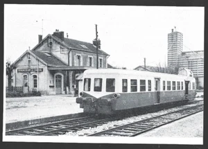 1981 -- GONDRECOURT LE CHATEAU . AUTORAIL EN GARE . 4A919 - Picture 1 of 1