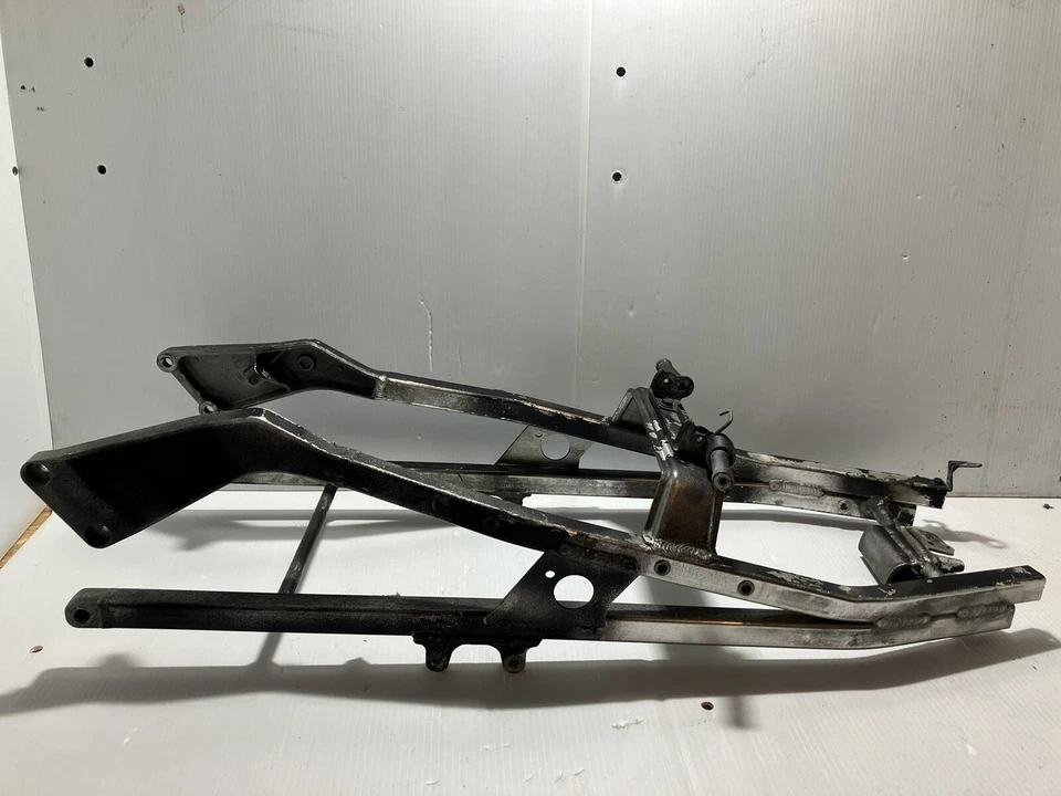 2000 Honda Cbr929rr Subframe (OEM) Foto 1 de 4