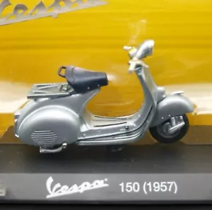 Vespa 150 Models 1:18 Scale Static Road Collection Bike Diecast - Picture 1 of 3