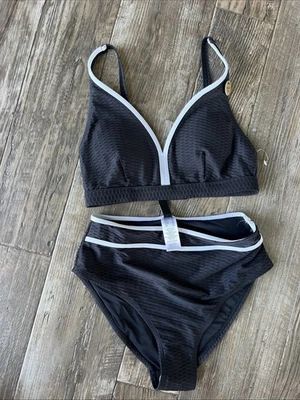 NipTuck Swim Collection Bikini Swimsuit  2 Piece Womens size 4 6 Black Textured - Image 1 of 4