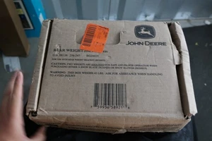 Maleta de tracción trasera John Deere peso extra 42 libras equilibrio tractor envío gratuito - Imagen 1 de 2